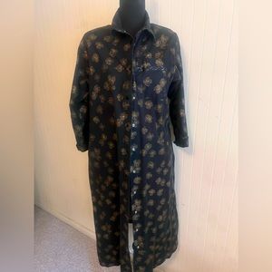 Peggy Barker coat dress, button down.